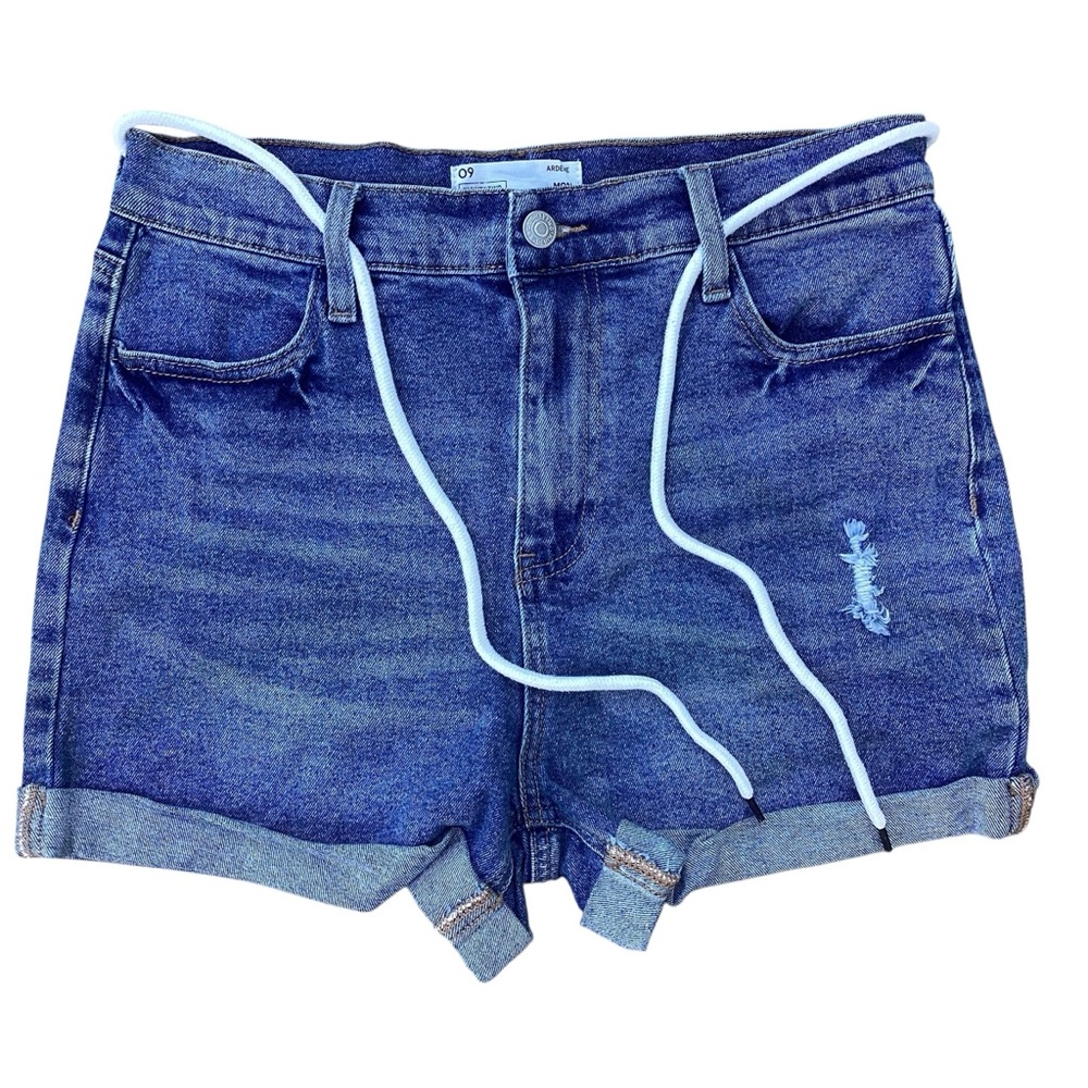 EIGHTYTWO Mom Jean Shorts